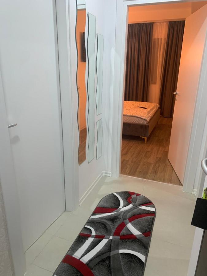 Raphael Apartment North Bucharest Cosmopolis Stefanestii de Jos Eksteriør billede